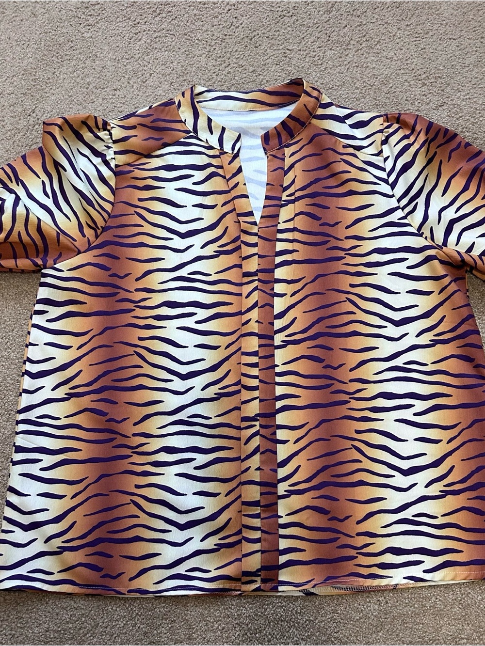 Tiger-Print Short Sleeve Blouse in Gold and Black
